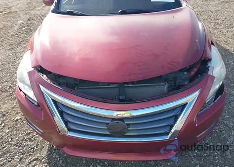 2015 Nissan Altima 2.5 S из США, поврежденный, VIN 1N4AL3AP8FC477152